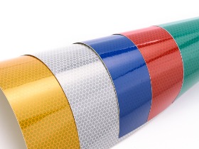 PMMA型高強(qiáng)級(jí)反光膜